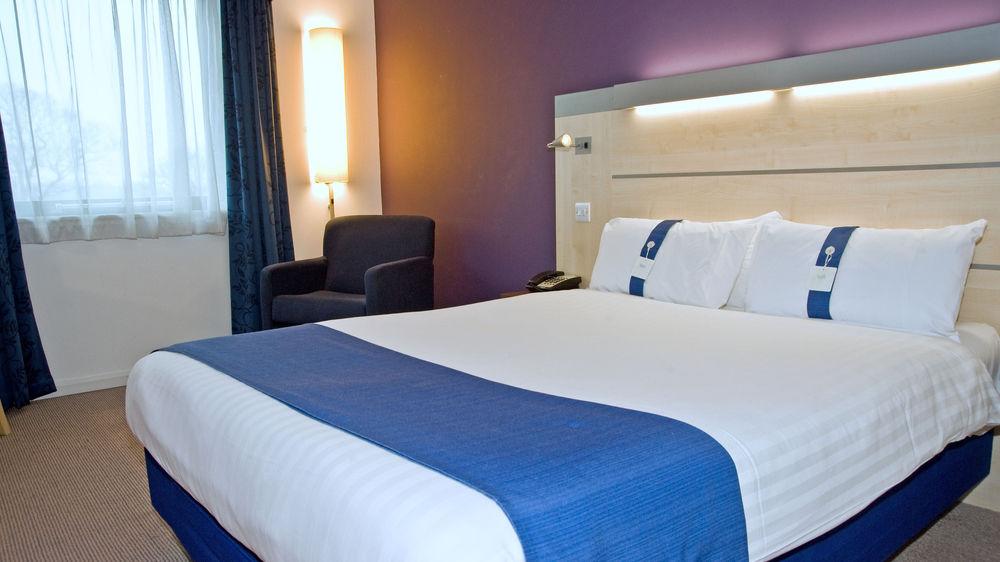Holiday Inn Express Burnley M65 Jct 10 By Ihg Exterior photo