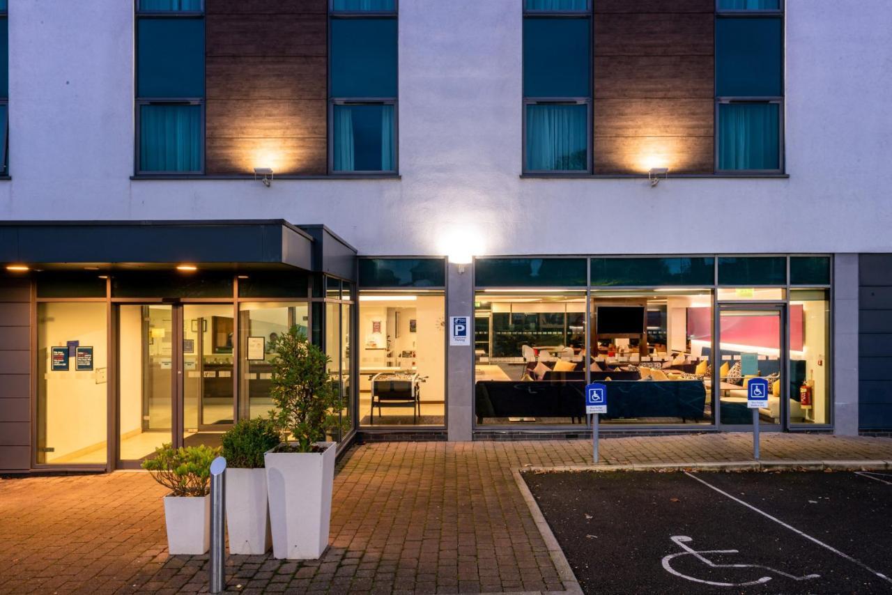 Holiday Inn Express Burnley M65 Jct 10 By Ihg Exterior photo