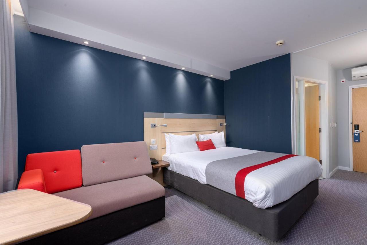 Holiday Inn Express Burnley M65 Jct 10 By Ihg Exterior photo