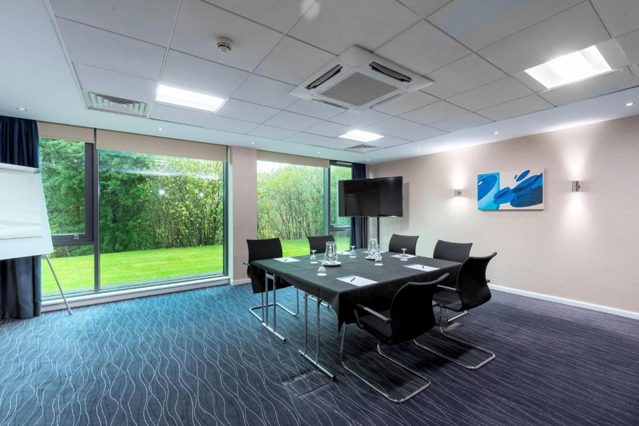 Holiday Inn Express Burnley M65 Jct 10 By Ihg Exterior photo