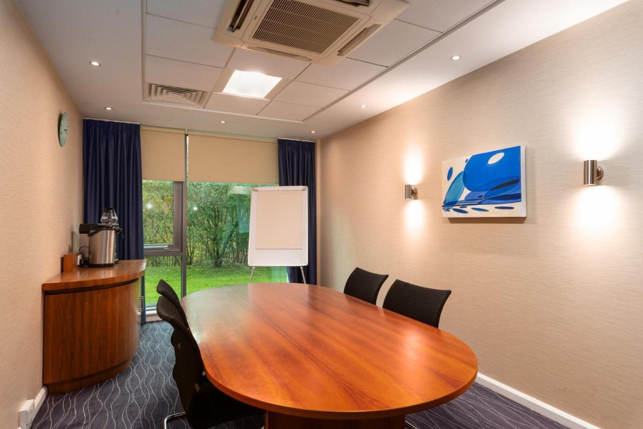 Holiday Inn Express Burnley M65 Jct 10 By Ihg Exterior photo
