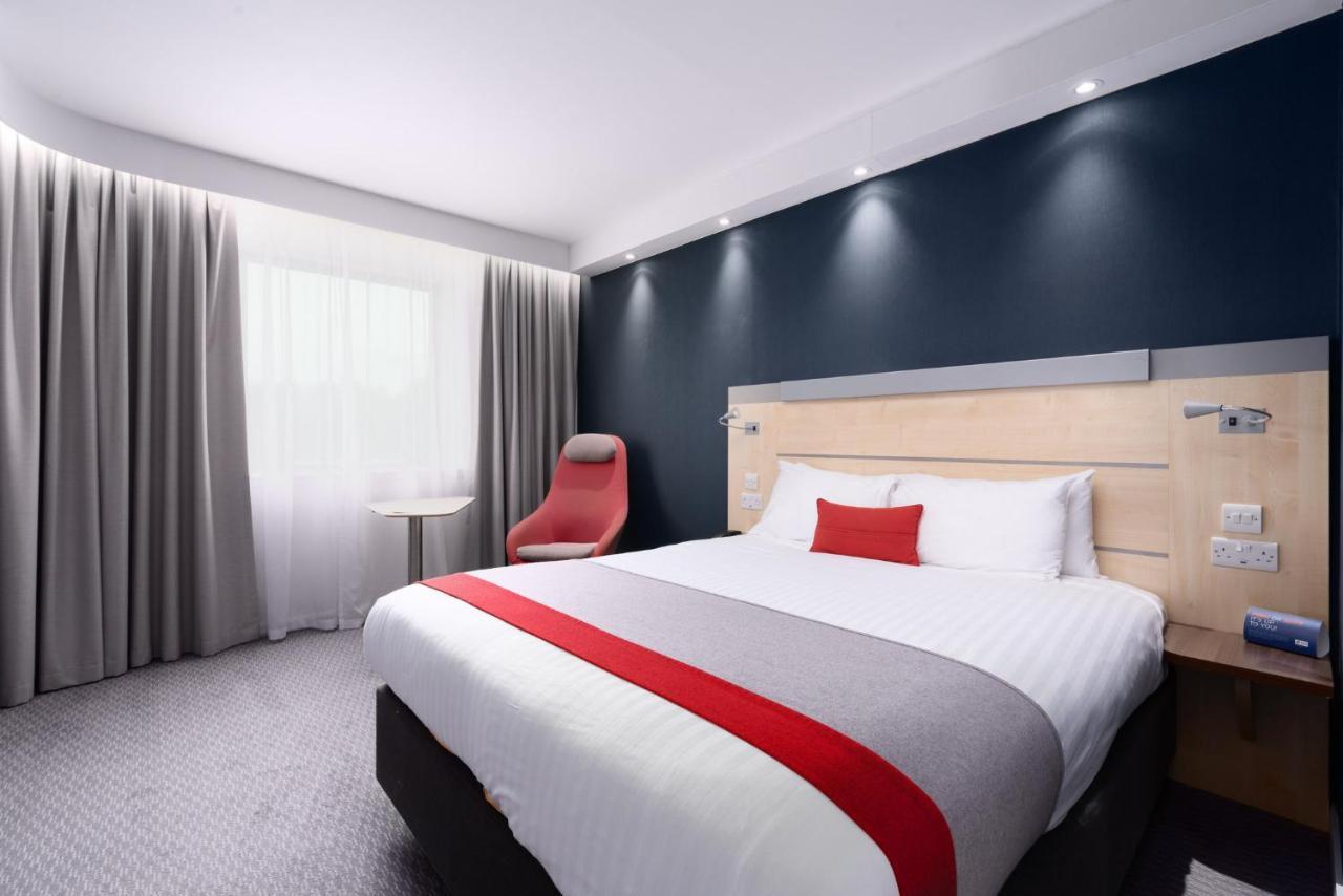 Holiday Inn Express Burnley M65 Jct 10 By Ihg Exterior photo