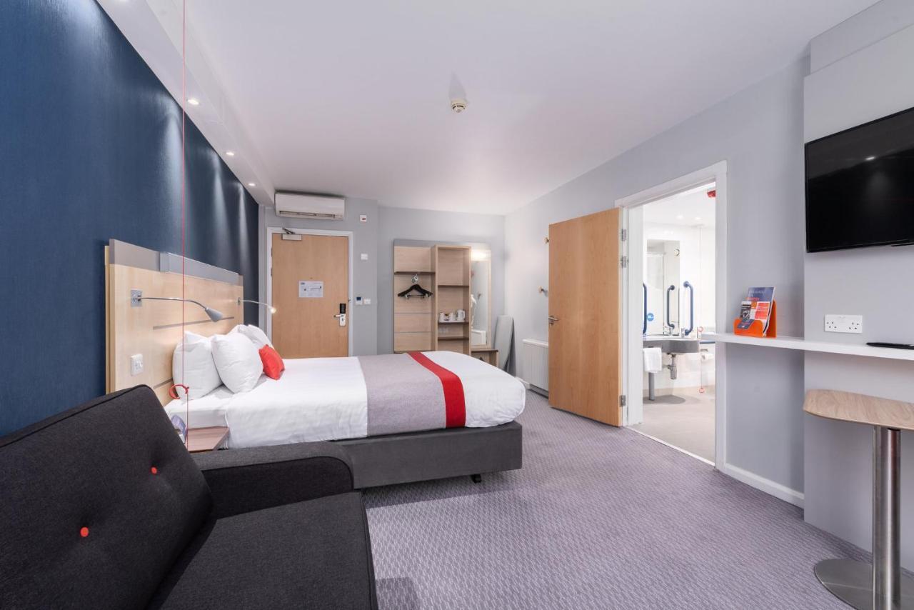 Holiday Inn Express Burnley M65 Jct 10 By Ihg Exterior photo