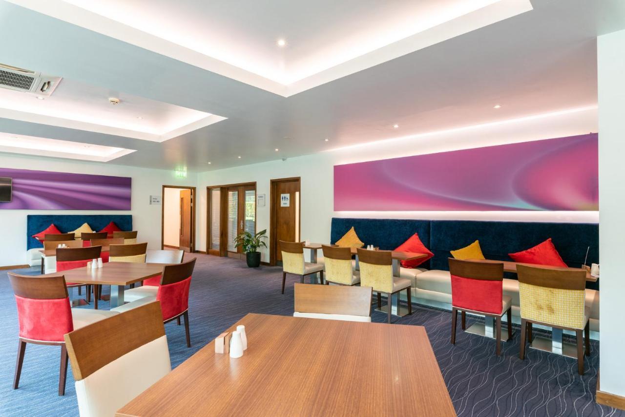 Holiday Inn Express Burnley M65 Jct 10 By Ihg Exterior photo