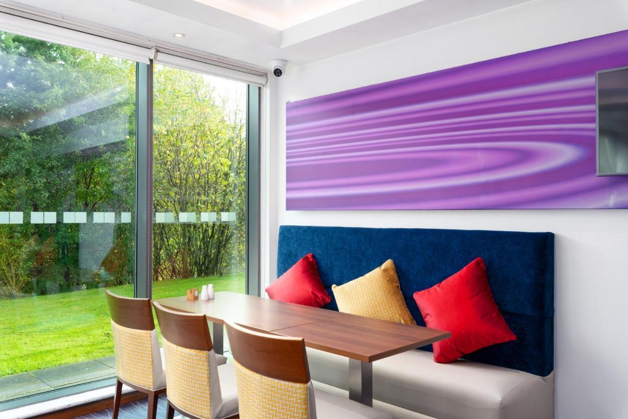 Holiday Inn Express Burnley M65 Jct 10 By Ihg Exterior photo